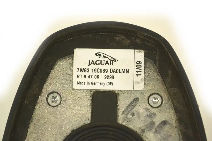 Jaguar XF X250 (2007 - 2015) 7W9319C089DA GPS антенна — фото 4
