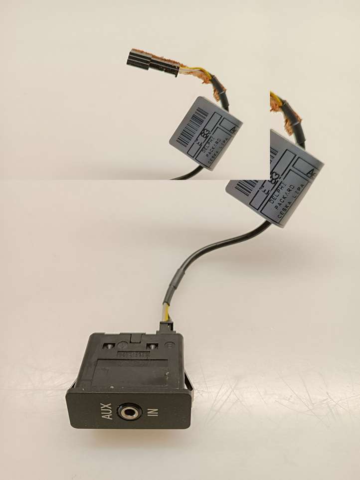 BMW X3 E83 (2003 - 2010)  61316930561 Разъем AUX
