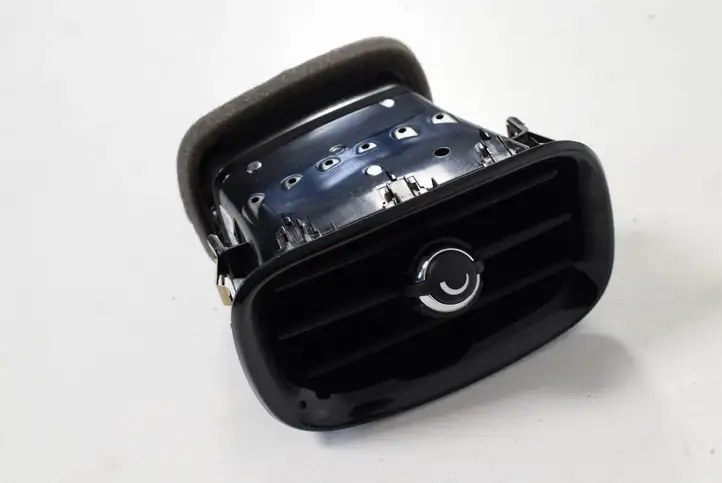 Mini Cooper Countryman F60 (2016 - 2020) 9332764 Воздушная решетка панели — фото 1