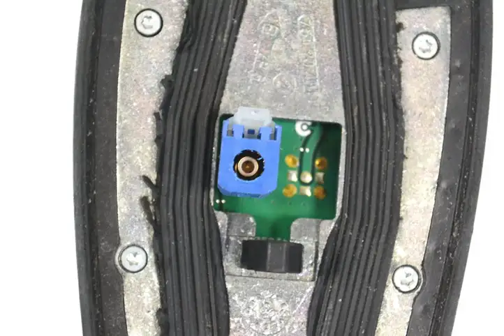 Jaguar XF X250 (2007 - 2015) 7W9319089DA GPS антенна — фото 4