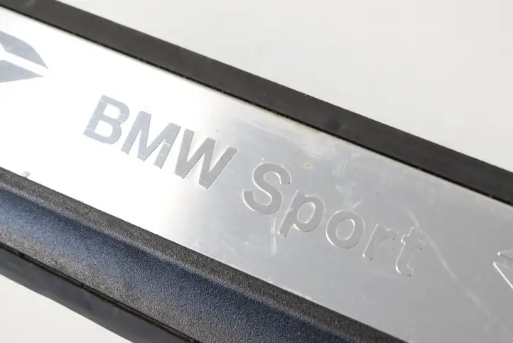 BMW X1 E84 (2009 - 2015) 7318565 Внутренняя отделка переднего порога — фото 4