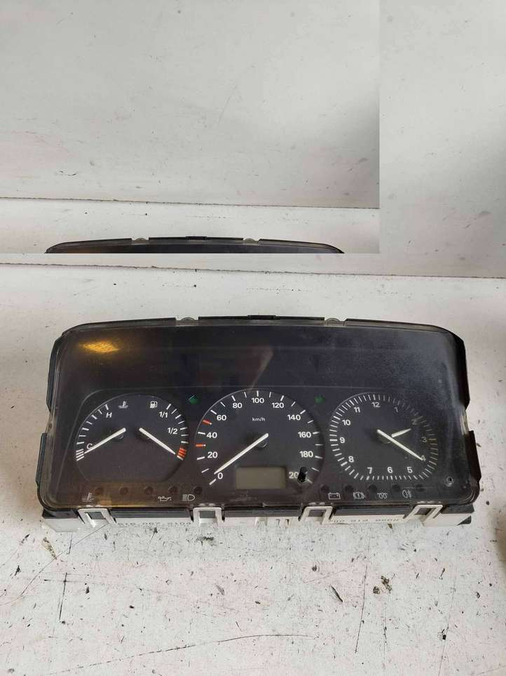 Volkswagen Transporter-Caravelle (1990 - 2003)  53923262 Спидометр (приборный щиток)