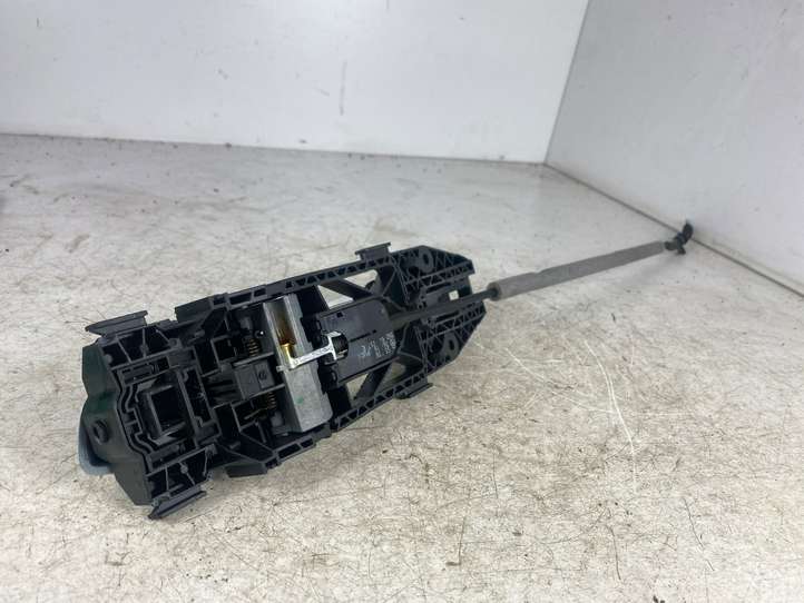 Volkswagen Golf VII (2013 - 2019)  5N0839885H Кронштейн