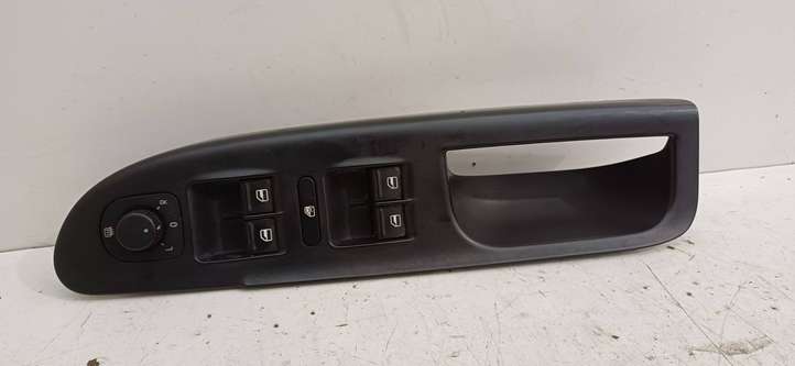 Volkswagen PASSAT B6 (2005 - 2010)  3C1867171 Отделка кнопок стеклоподъемника 
