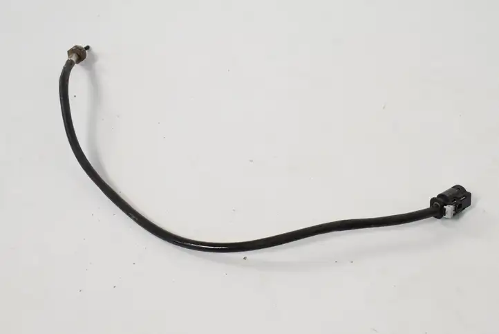 BMW 3 F30 F35 F31 (2012 - 2018) 8507628 Датчик температуры масла — фото 2