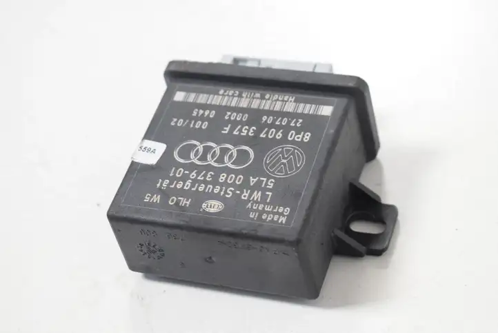 Audi A4 S4 B7 8E 8H (2004 - 2009) 8P0907357F Блок управления светом — фото 1