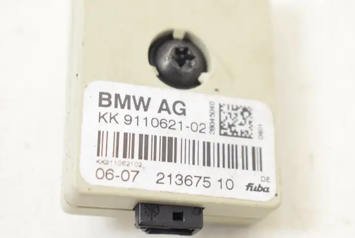 BMW 3 E90 E91 (2005 - 2012) 9110621 Усилитель антенны — фото 5