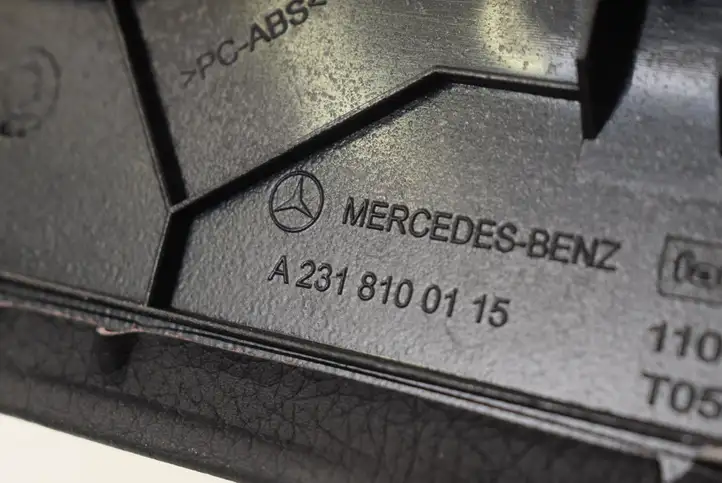 Mercedes-Benz SL R231 (2012 - 2019) A2318100115 Прочие детали салона — фото 5