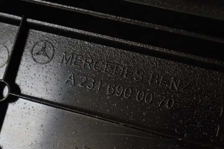 Mercedes-Benz SL R231 (2012 - 2019) A2316900070 Прочие детали салона — фото 5