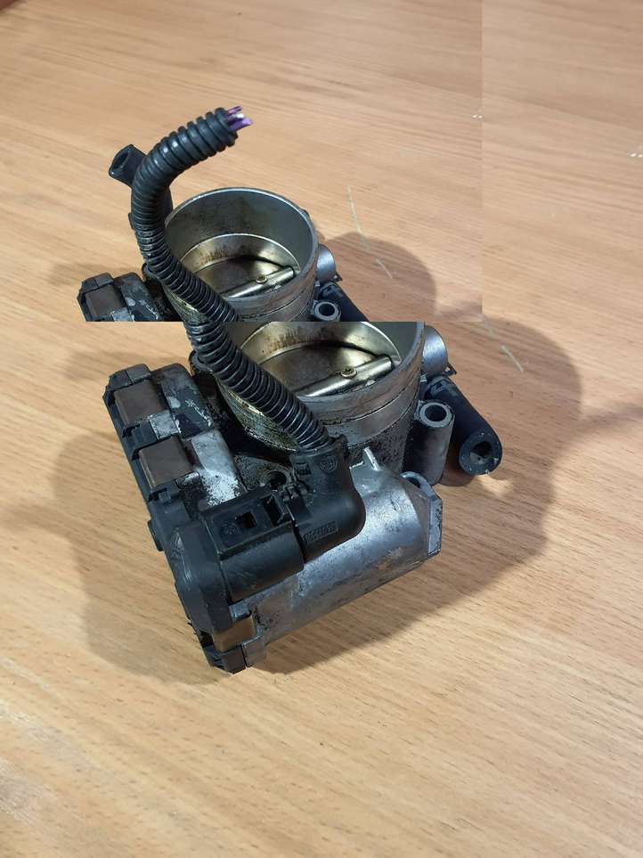 Volkswagen Golf IV (1998 - 2005)  022133062T Дроссельная заслонка