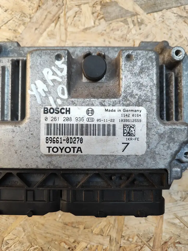 Toyota Yaris (2005 - 2009) 0261208936 Блок управления двигателем (ЭБУ) — фото 2