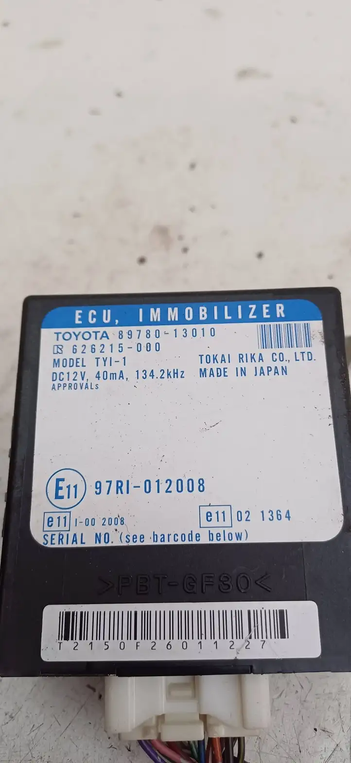 Toyota Corolla E120 E130 (2000 - 2004) 97RI012008 Блок иммобилайзера — фото 3