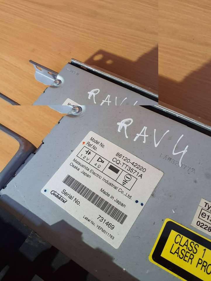 Toyota RAV 4 (XA30) (2006 - 2016)  86120-42220 Радио/ проигрыватель CD/DVD / навигация