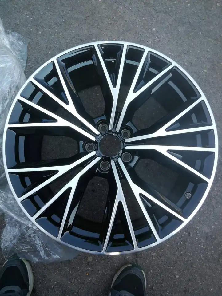 Audi A7 S7 4G (2014 - 2018) 4G8601025BE Легкосплавный колесный диск R20 — фото 1