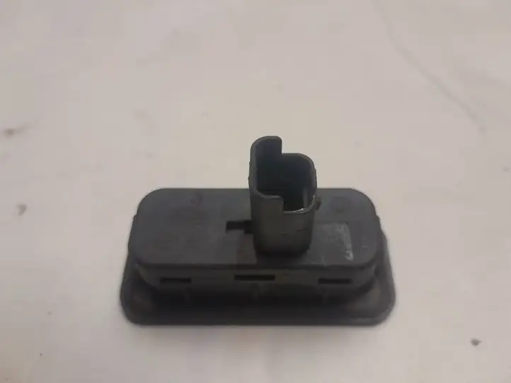 Renault Megane II (2006 - 2008) 8200076256 Кнопка закрытия крышки багажника — фото 2