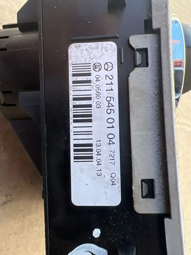 Mercedes-Benz E W211 (2002 - 2009) 2115450104 Включатель фонарей — фото 3