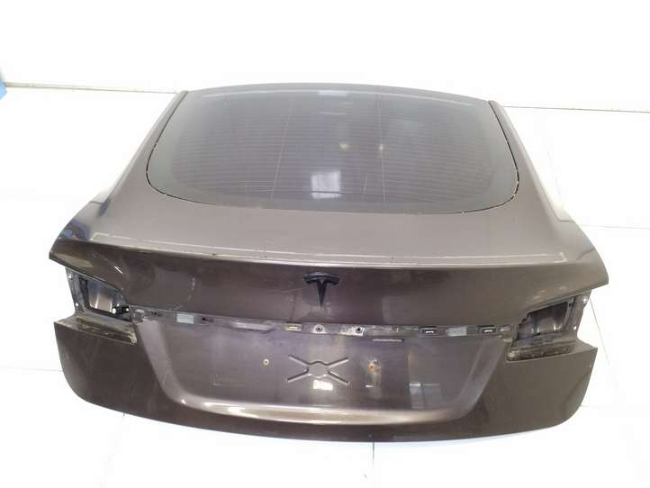 Tesla Model S (2016 - 2021)   Задняя крышка (багажника)