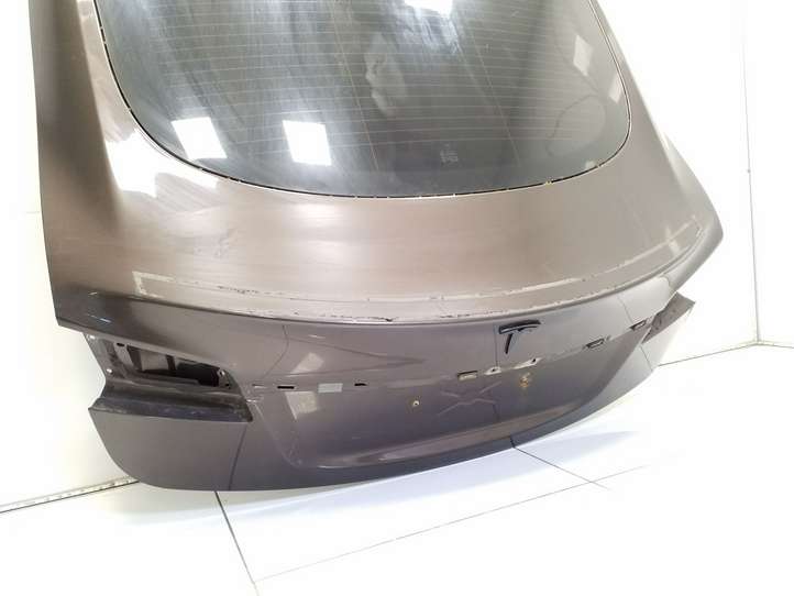 Tesla Model S (2016 - 2021)   Задняя крышка (багажника)