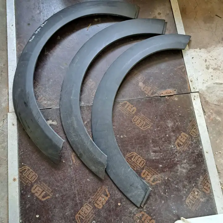 Mini One Cooper Coupe R56 (2004 - 2014) 2757209 Накладка колесной арки — фото 1