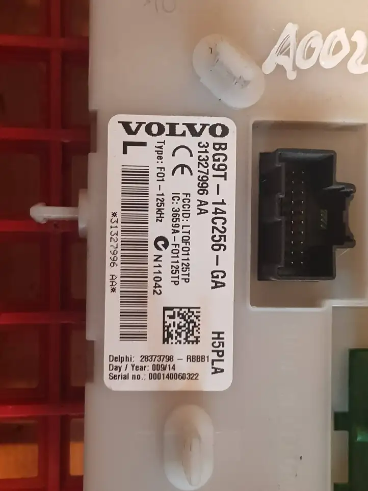Volvo S60 (2013 - 2018) 31327996 Модуль комфорта — фото 2