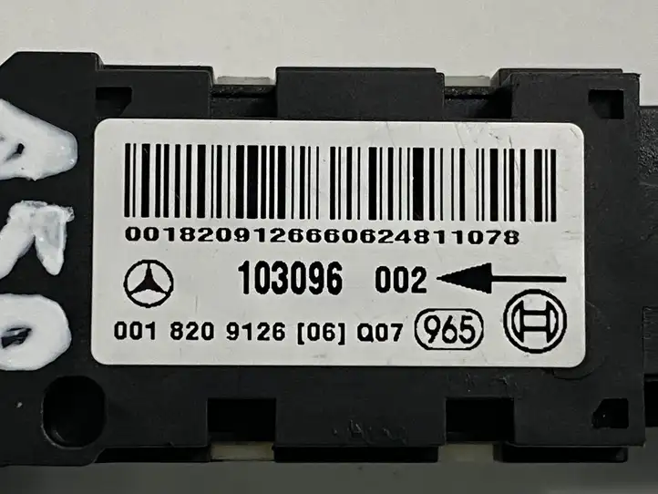Mercedes-Benz C W203 (2000 - 2007) 0018209126 Датчик удара SRS — фото 7