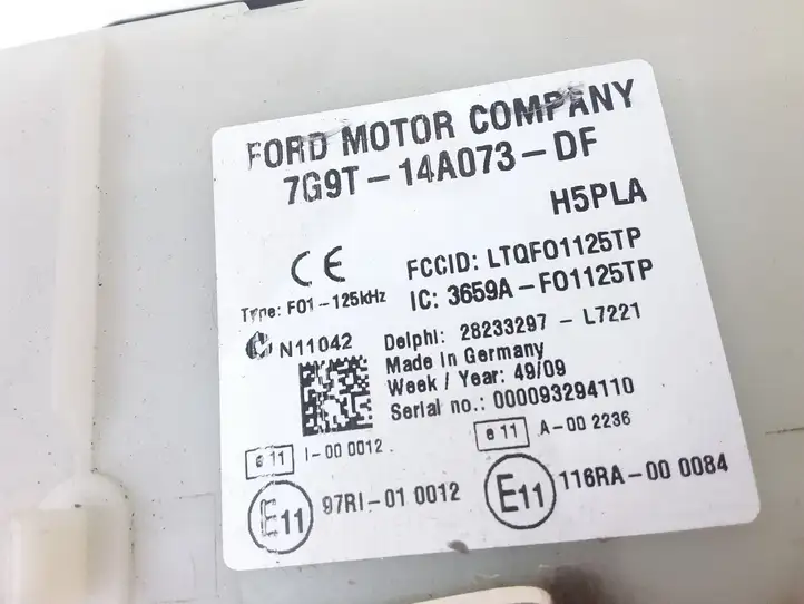 Ford Mondeo MK IV (2007 - 2014) 7G9T14A073DF Блок предохранителей — фото 3