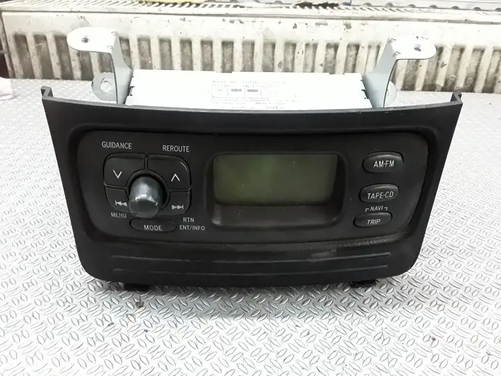 Toyota Yaris Verso (1999 - 2005) 8611052030 Магнитола / мультимедийная система — фото 1