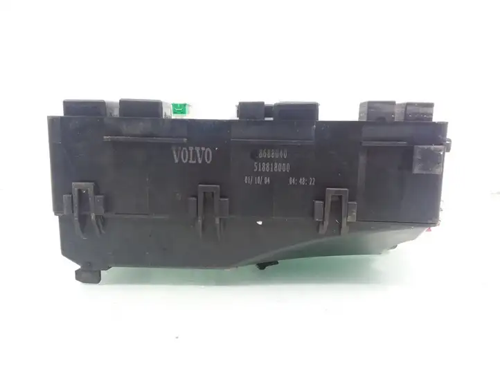 Volvo V50 (2004 - 2008)  30737030 Блок предохранителей
