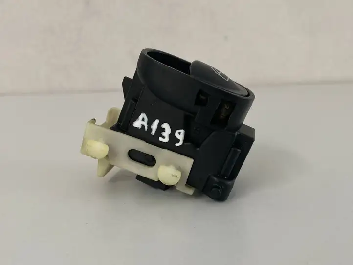 Mercedes-Benz C W203 (2000 - 2007) A2038200210 Блок кнопок стеклоподъемников — фото 3