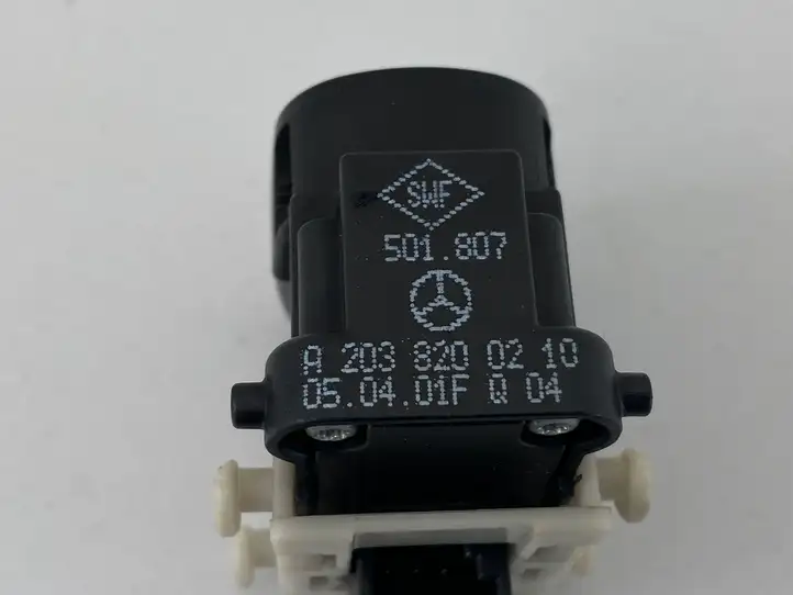 Mercedes-Benz C W203 (2000 - 2007) A2038200210 Блок кнопок стеклоподъемников — фото 6