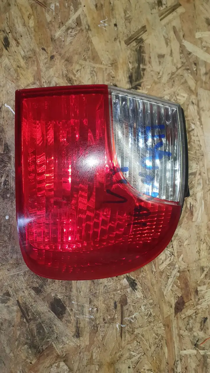 Hyundai H-1, Starex, Satellite (2007 - 2013) 924024A6 Задний фонарь в кузове — фото 1