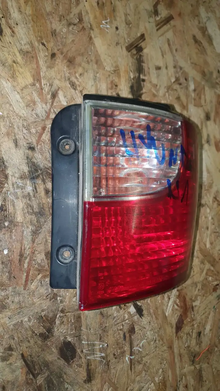 Hyundai H-1, Starex, Satellite (2007 - 2013) 924024A6 Задний фонарь в кузове — фото 3