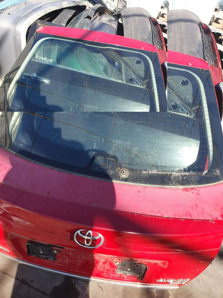 Toyota Avensis T250 (2003 - 2006)   Задняя крышка (багажника)