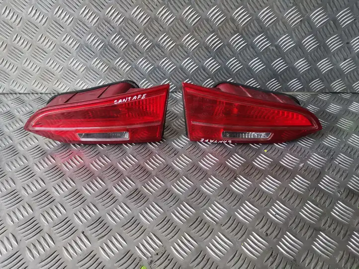 Hyundai Santa Fe (2012 - 2015) 924052W030 Комплект задних фонарей — фото 1