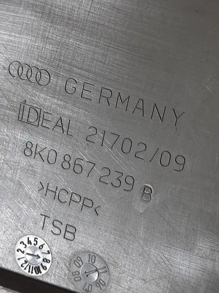 Audi A4 S4 B8 8K (2007 - 2011) 8K0867239B Нижняя обшивка стойки B — фото 4
