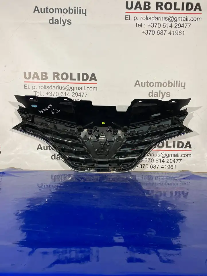 Renault Kadjar (2015 - 2018) 623103685R Верхняя решетка радиатора — фото 10