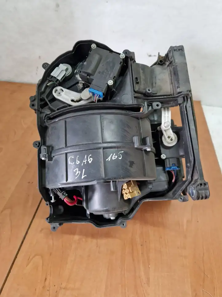 Audi A6 S6 C6 4F (2004 - 2008) 4F0820511A Двигатель задвижки потока воздуха — фото 1