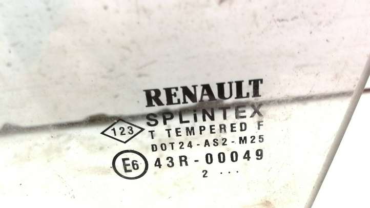 Renault Scenic I (1996 - 2003)  43R00049 Маленькое стекло 