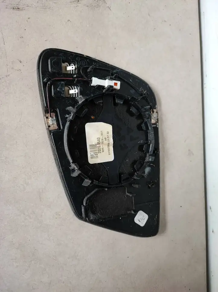 BMW 4 F32 F33 (2013 - 2017) 9251329001 Стекло бокового зеркала — фото 2