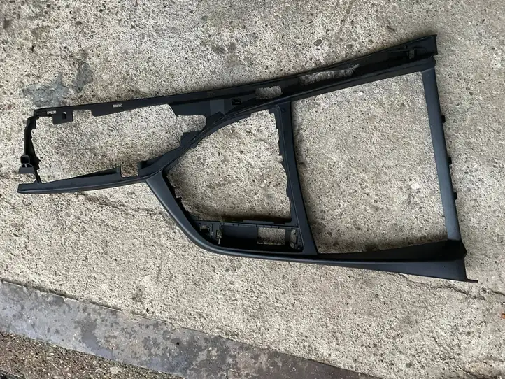 BMW 1 F20 F21 (2011 - 2019) 9207314 Другая деталь консоли (туннеля) — фото 1