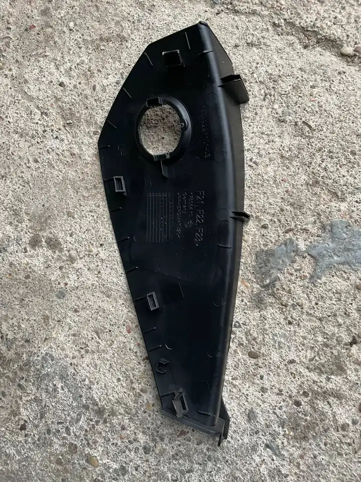 BMW 1 F20 F21 (2011 - 2019) 17806410 Боковая отделка панели приборов — фото 2