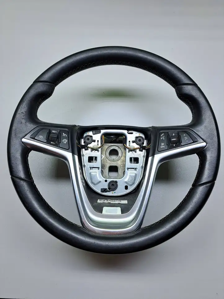 Opel Astra J (2012 - 2015) 13351029 Руль — фото 1