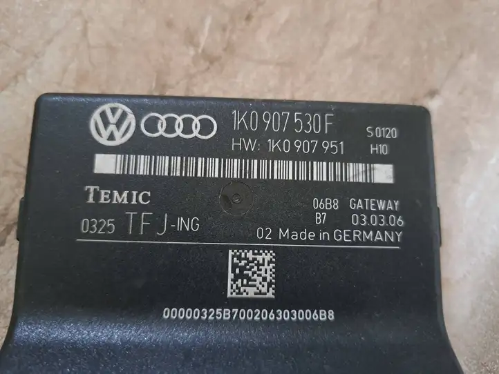 Volkswagen Touran I (2003 - 2010) 1K0907530F Модуль Gateway — фото 2