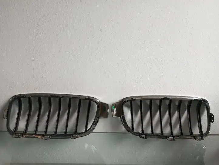 BMW 3 F30 F35 F31 (2012 - 2018) 7295441 Передняя решетка — фото 5