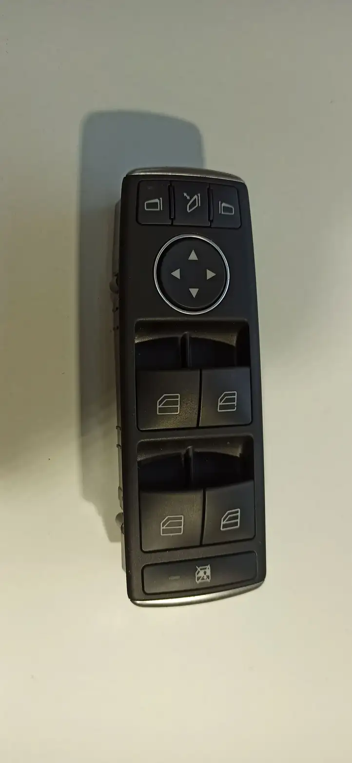 Mercedes-Benz C W204 (2007 - 2014) A2049055402 Блок кнопок стеклоподъемников — фото 4