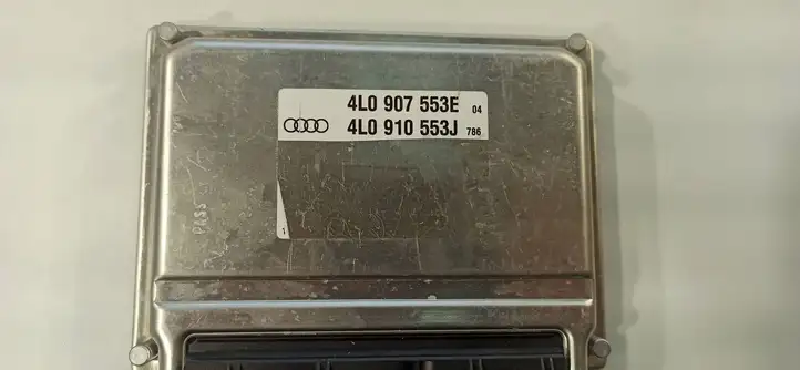 Audi A8 S8 D4 4H (2010 - 2014) 4L0907553E Блок управления подвеской — фото 4