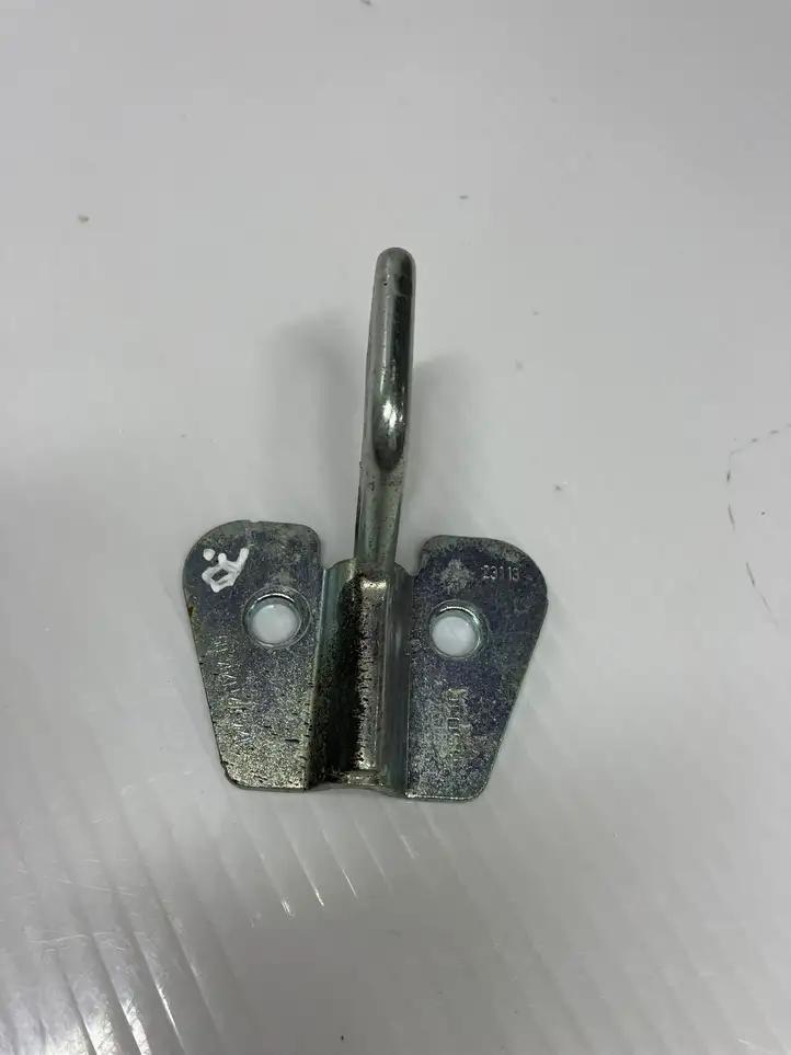 BMW 3 F30 F35 F31 (2012 - 2018) 7211294 Боковой замок крышки багажника — фото 1