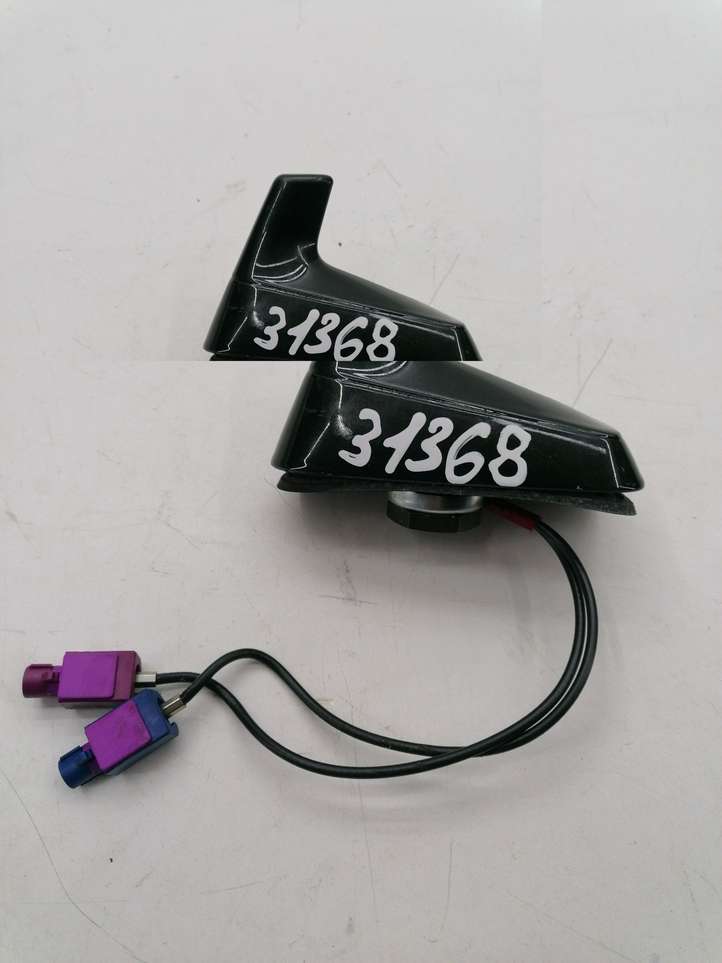 Audi A6 (2001 - 2004)   Антенна (антенна GPS)