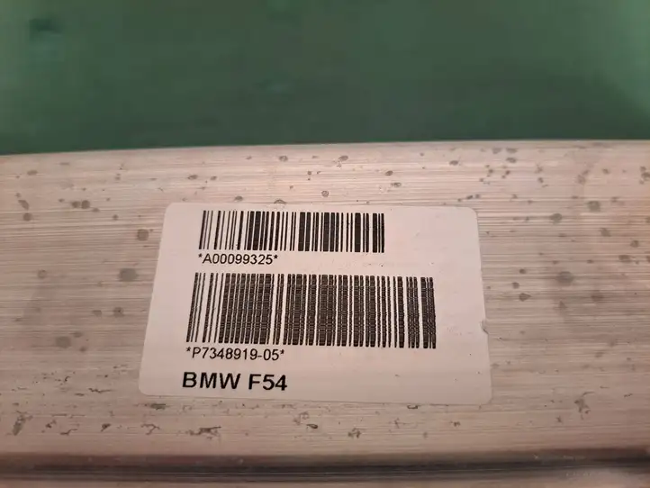 Mini Clubman F54 (2015 - 2019) Усилитель заднего бампера — фото 6
