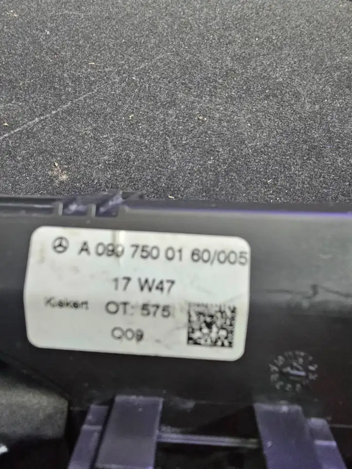 Mercedes-Benz GLE W166/C292 (2015 - 2019) A0997500160 Ручка багажника с камерой — фото 3